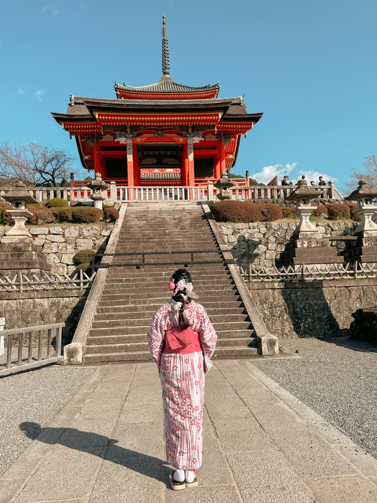 Kiymizu-dera Temple Gate